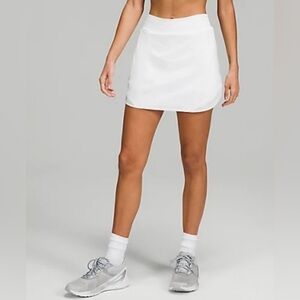 Lululemon Skirt Womens 2 White Hotty Hot HR Long Liner Lightweight Active NWOT